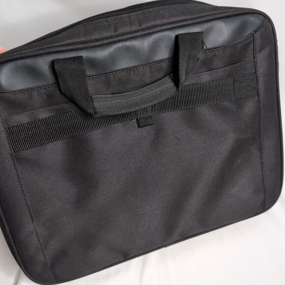 Targus 16" Black/Red Travel Laptop Bag 3 Compartments with Carry On Strap - Picture 2 of 6